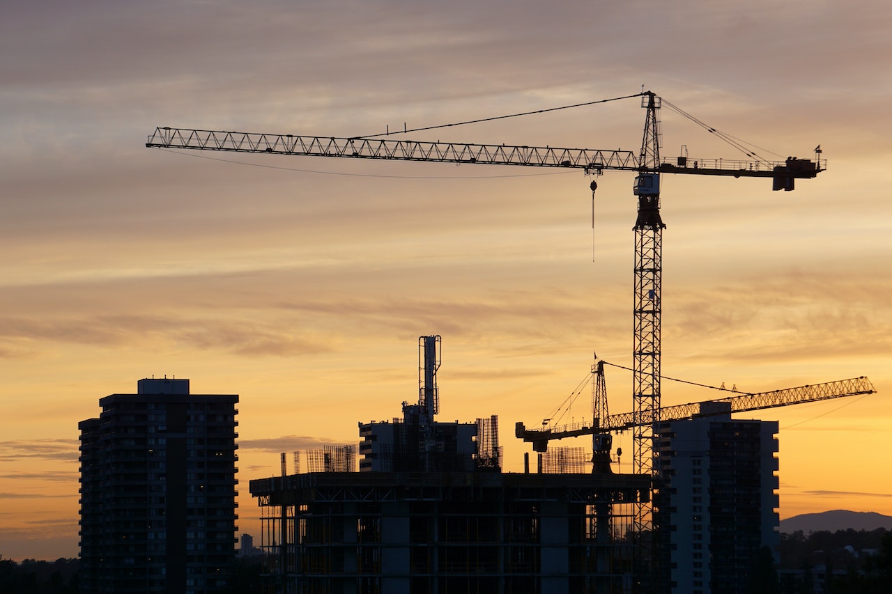 Grus chantier de nuit